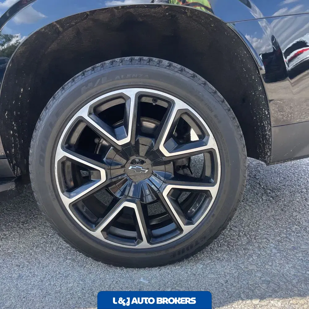 2021 Chevrolet Suburban RST