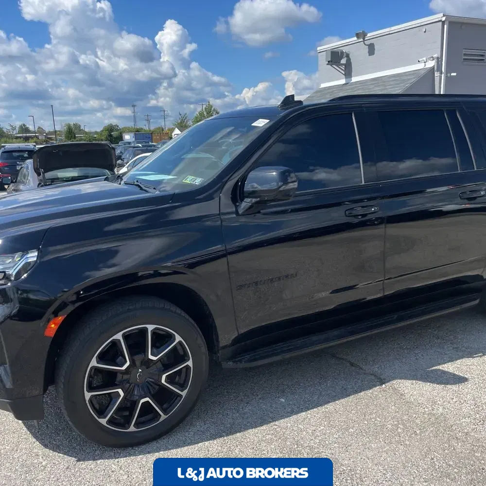 2021 Chevrolet Suburban RST