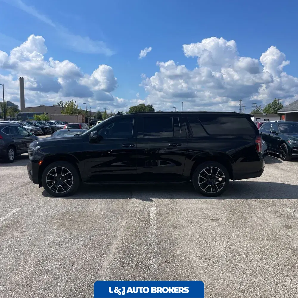 2021 Chevrolet Suburban RST