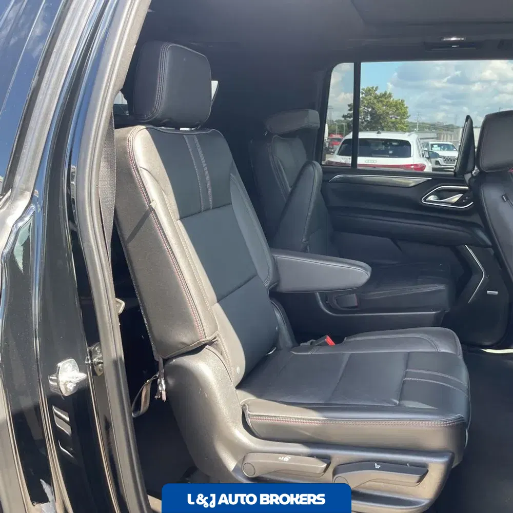 2021 Chevrolet Suburban RST