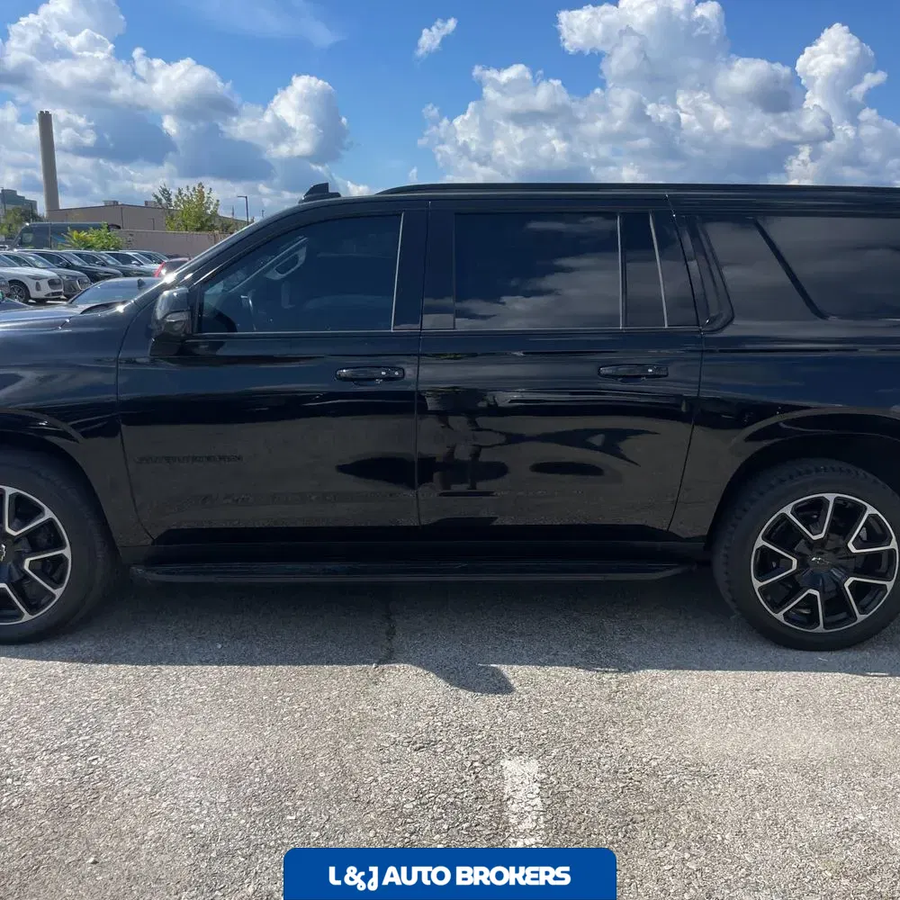 2021 Chevrolet Suburban RST