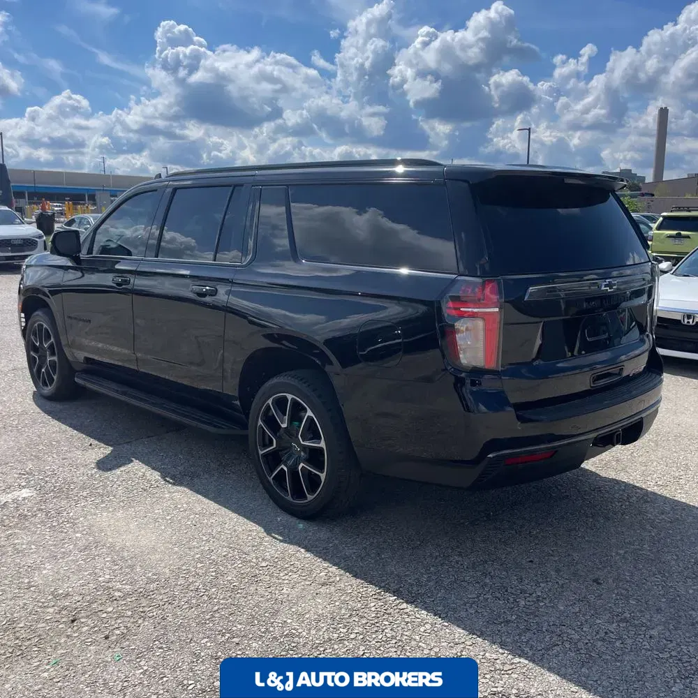 2021 Chevrolet Suburban RST