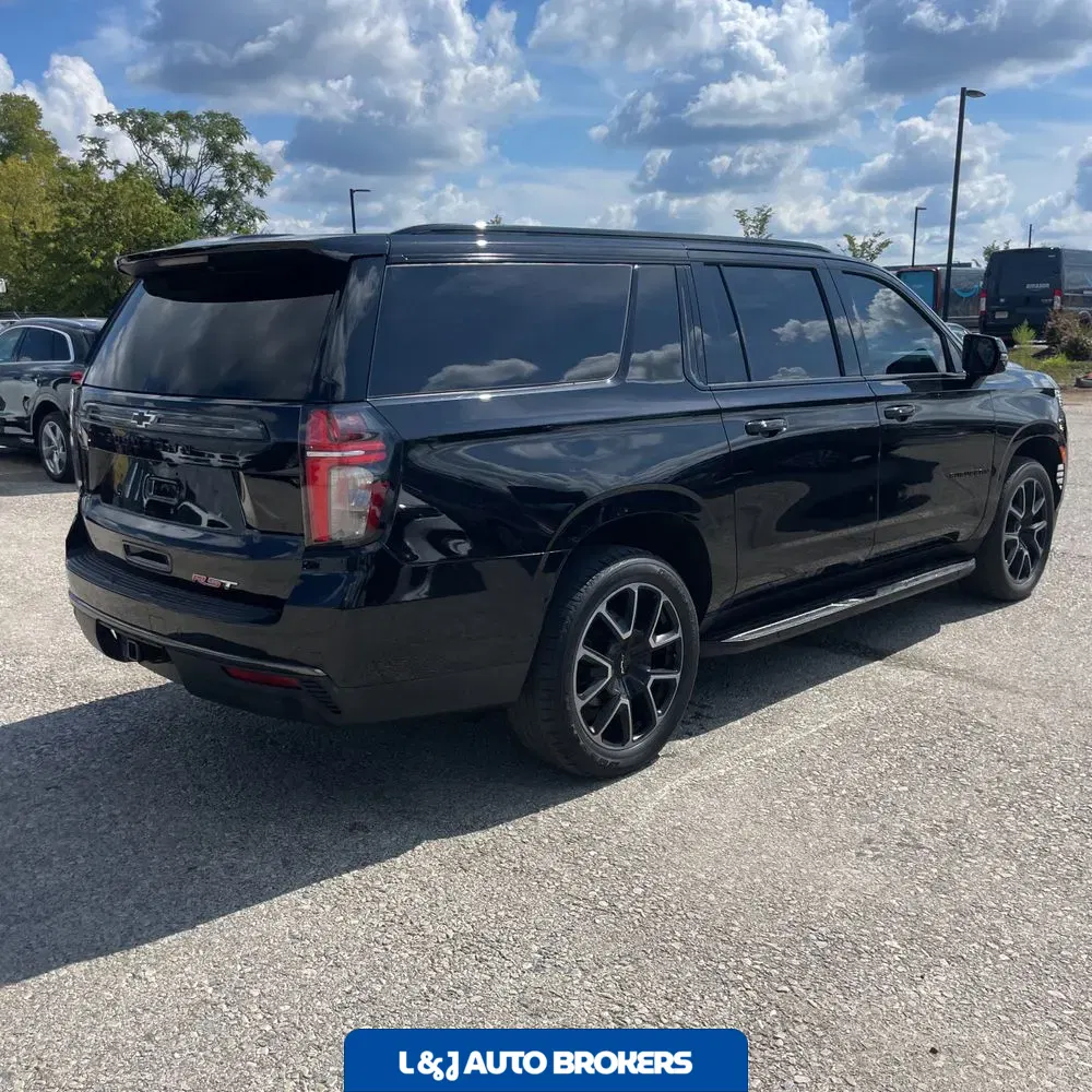 2021 Chevrolet Suburban RST