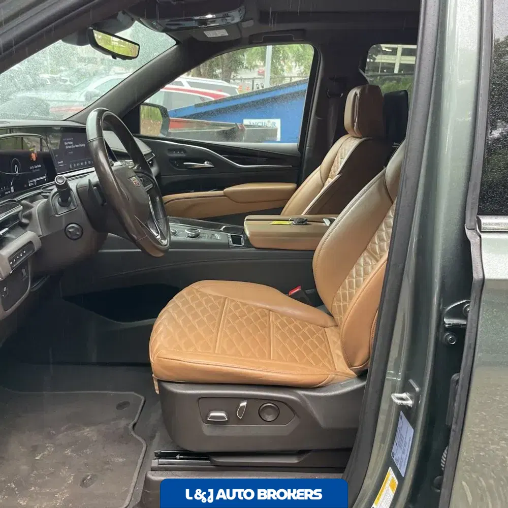 2023 Cadillac Escalade Premium Luxury