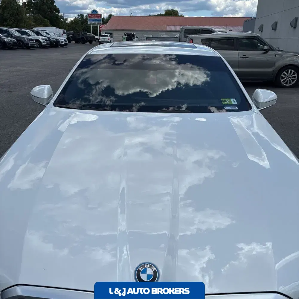 2025 BMW i5 xDrive40