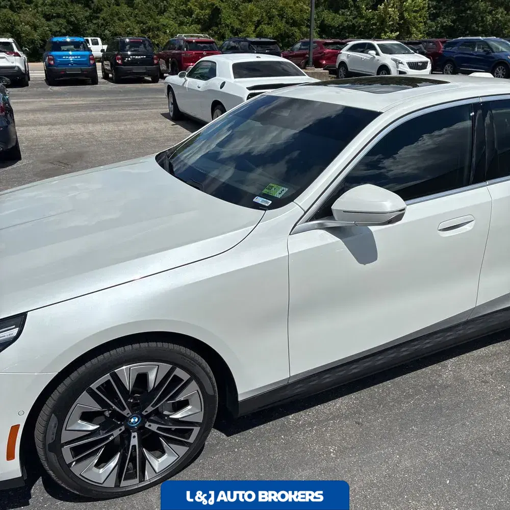 2025 BMW i5 xDrive40