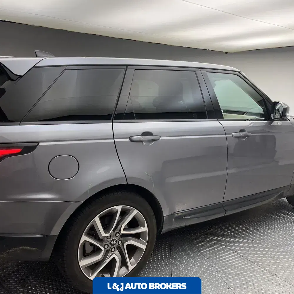 2022 Land Rover Range Rover Sport HSE Silver Edition