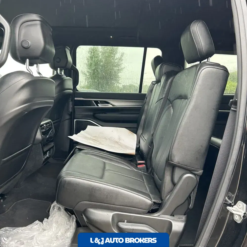 2023 Jeep Wagoneer Series II