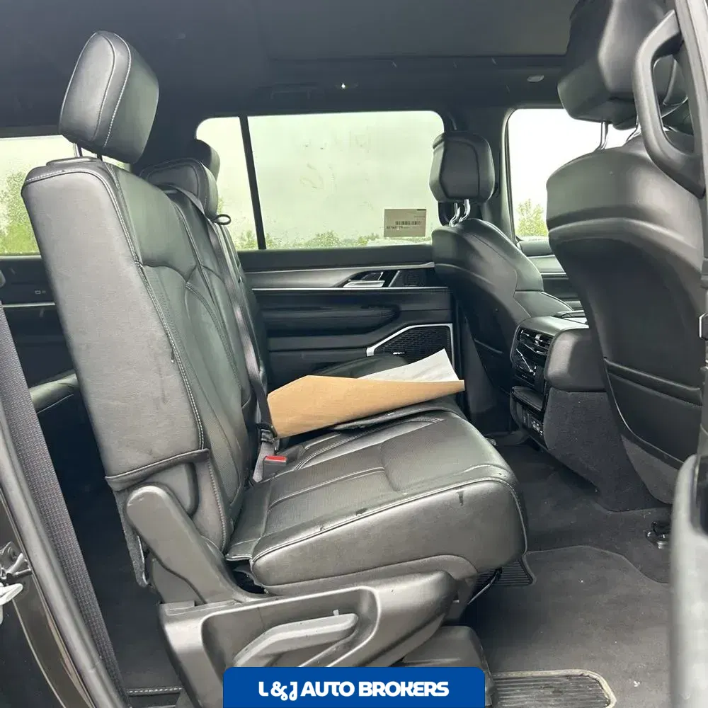 2023 Jeep Wagoneer Series II