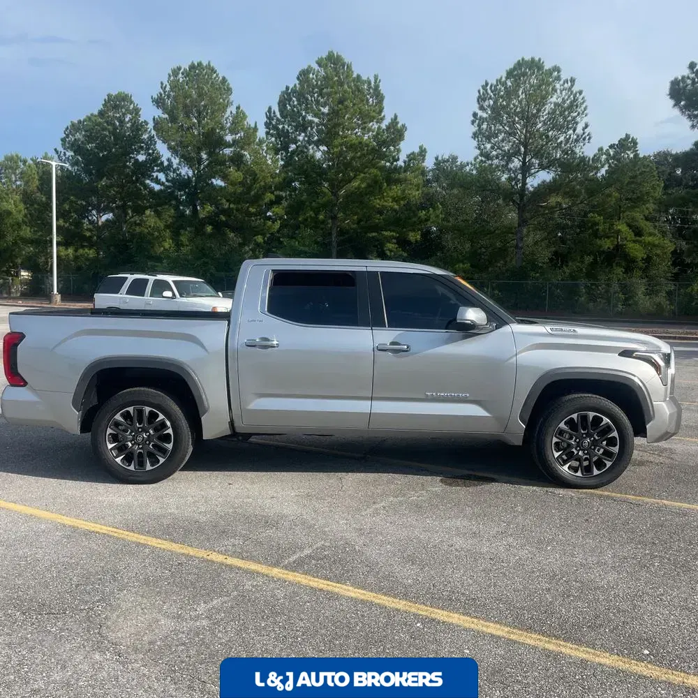 2025 Toyota Tundra Limited HV