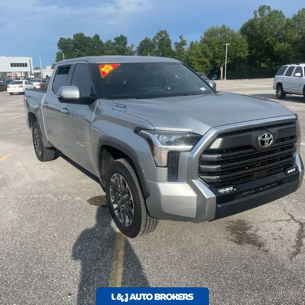2025 Toyota Tundra Limited HV