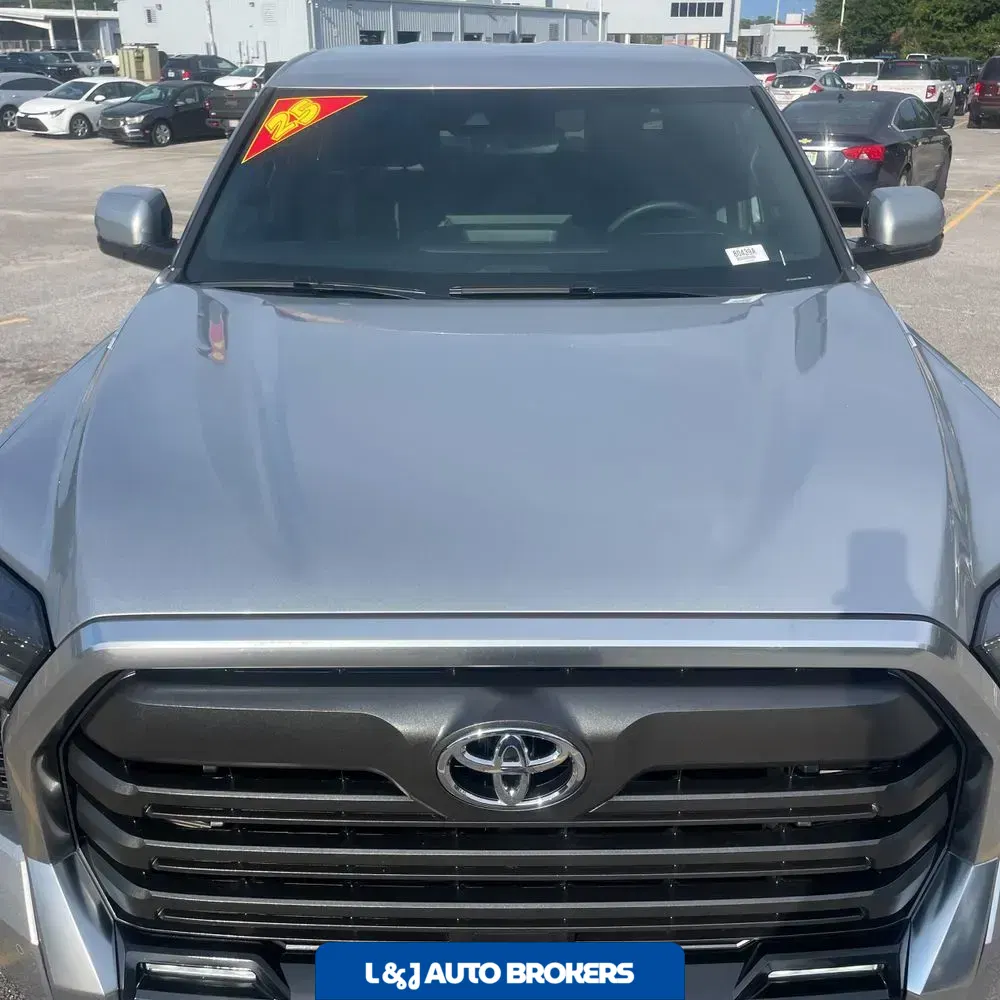 2025 Toyota Tundra Limited HV