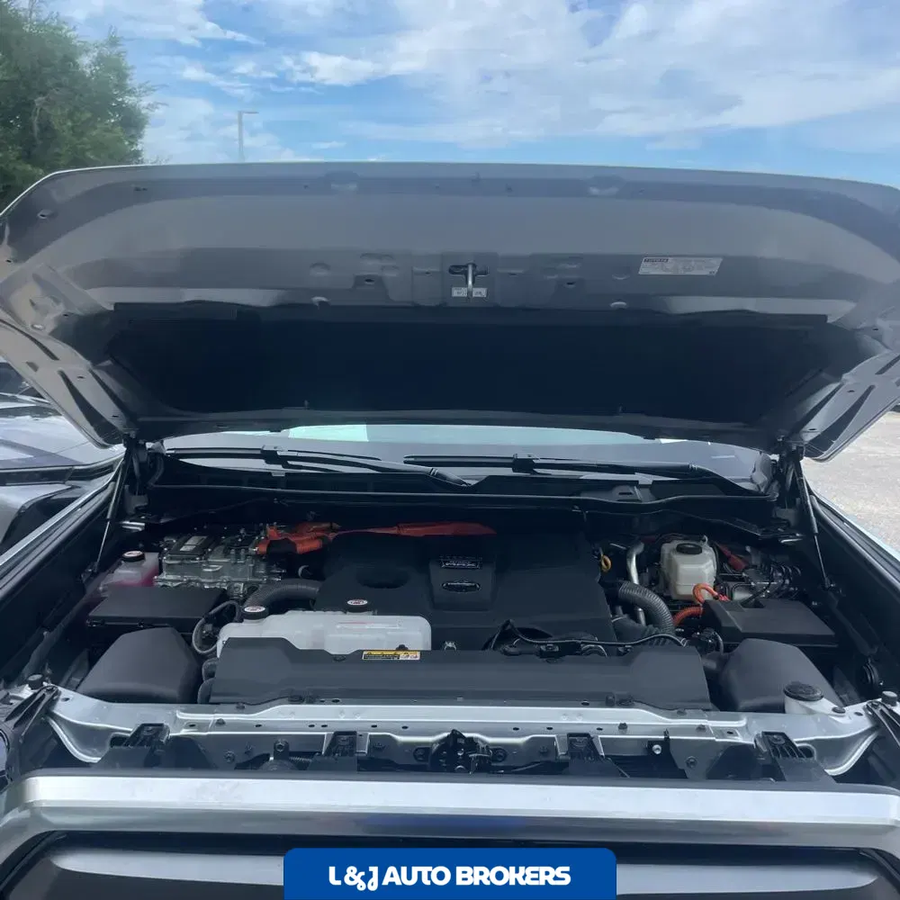 2025 Toyota Tundra Limited HV