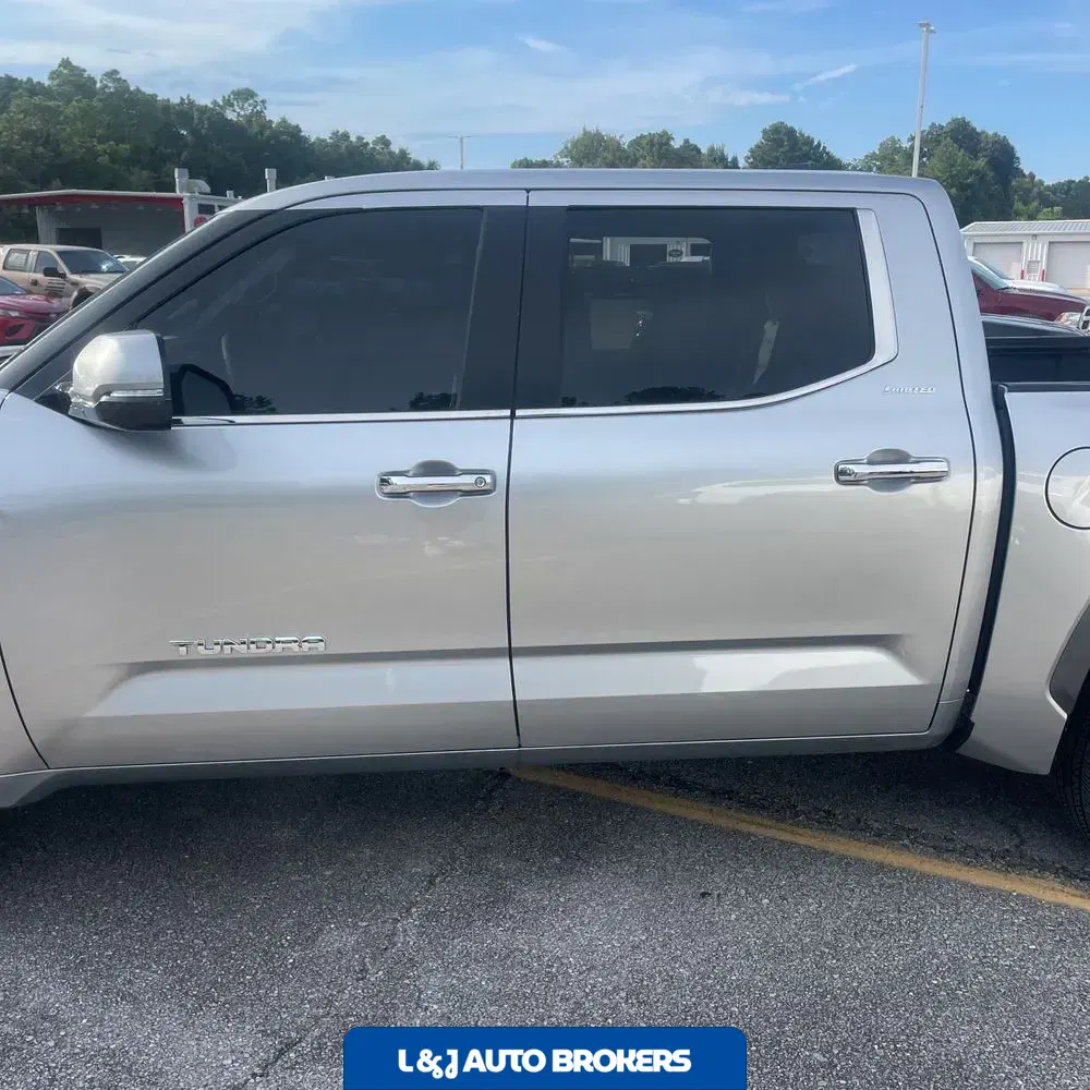 2025 Toyota Tundra Limited HV