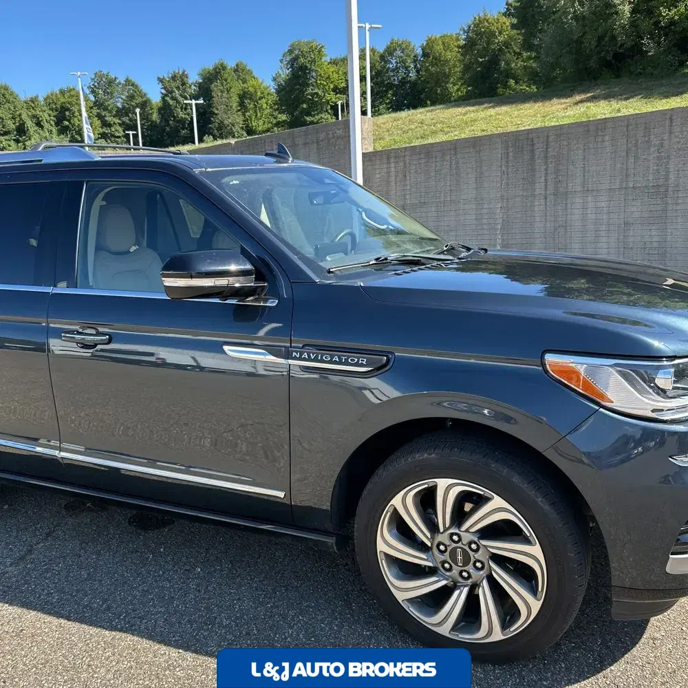 2024 Lincoln Navigator Reserve