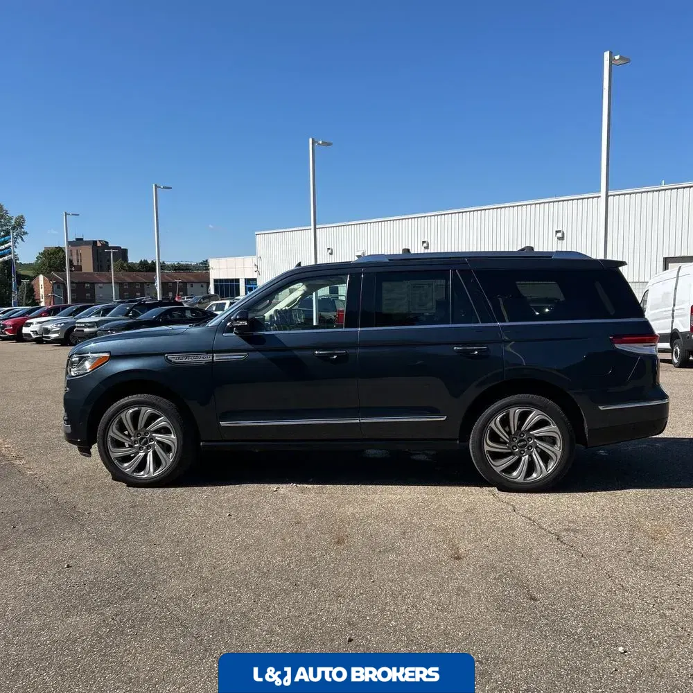 2024 Lincoln Navigator Reserve