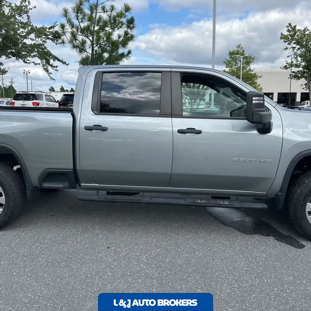 2024 Chevrolet Silverado 2500HD Custom