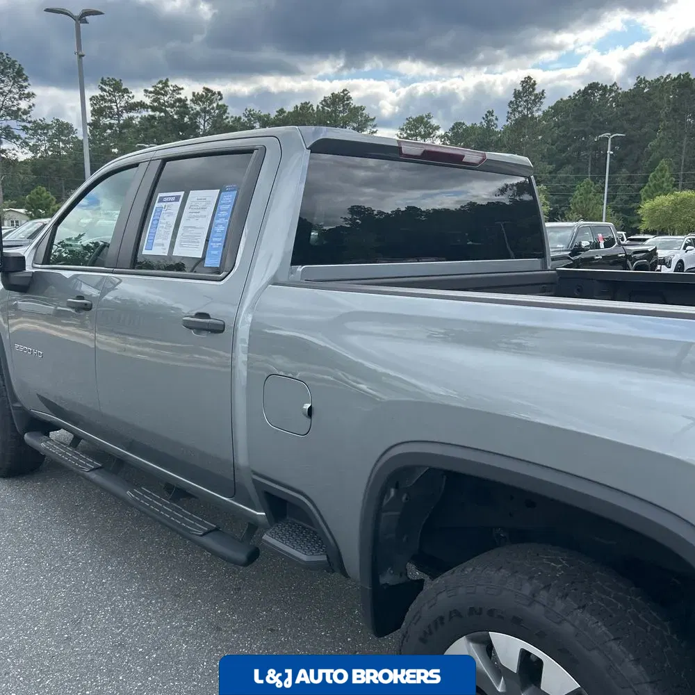 2024 Chevrolet Silverado 2500HD Custom