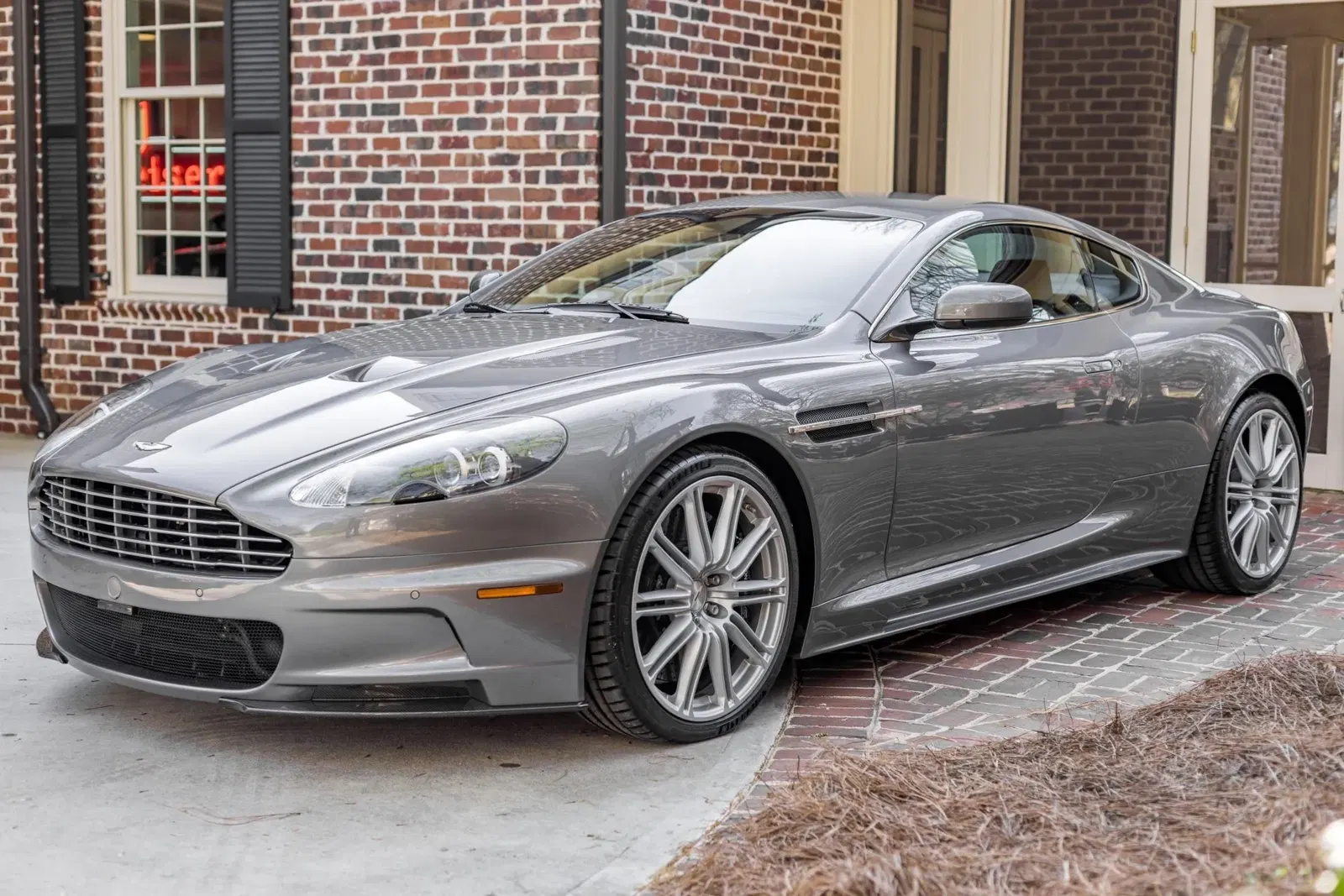 8k-Mile 2009 Aston Martin DBS 6-Speed