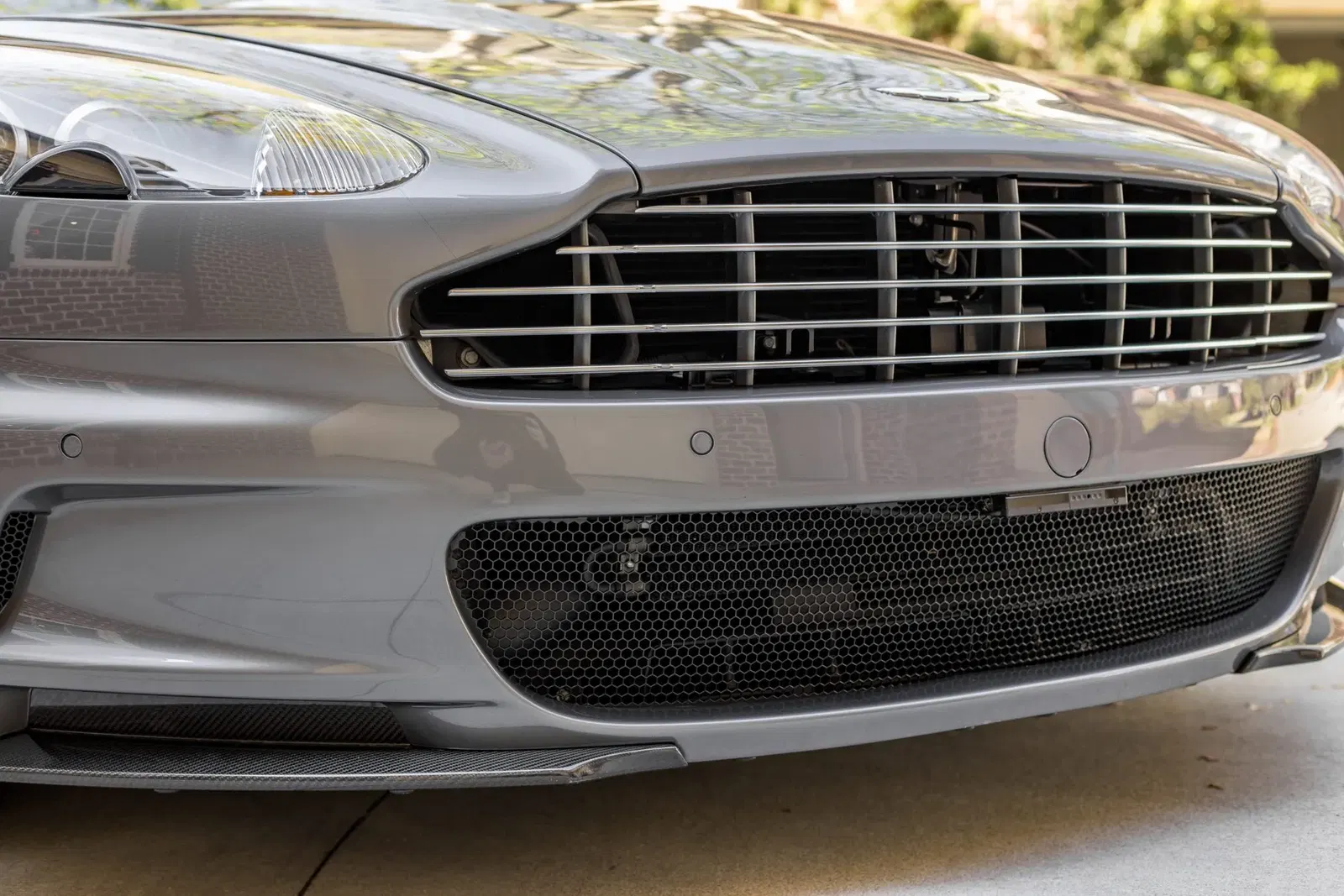 8k-Mile 2009 Aston Martin DBS 6-Speed
