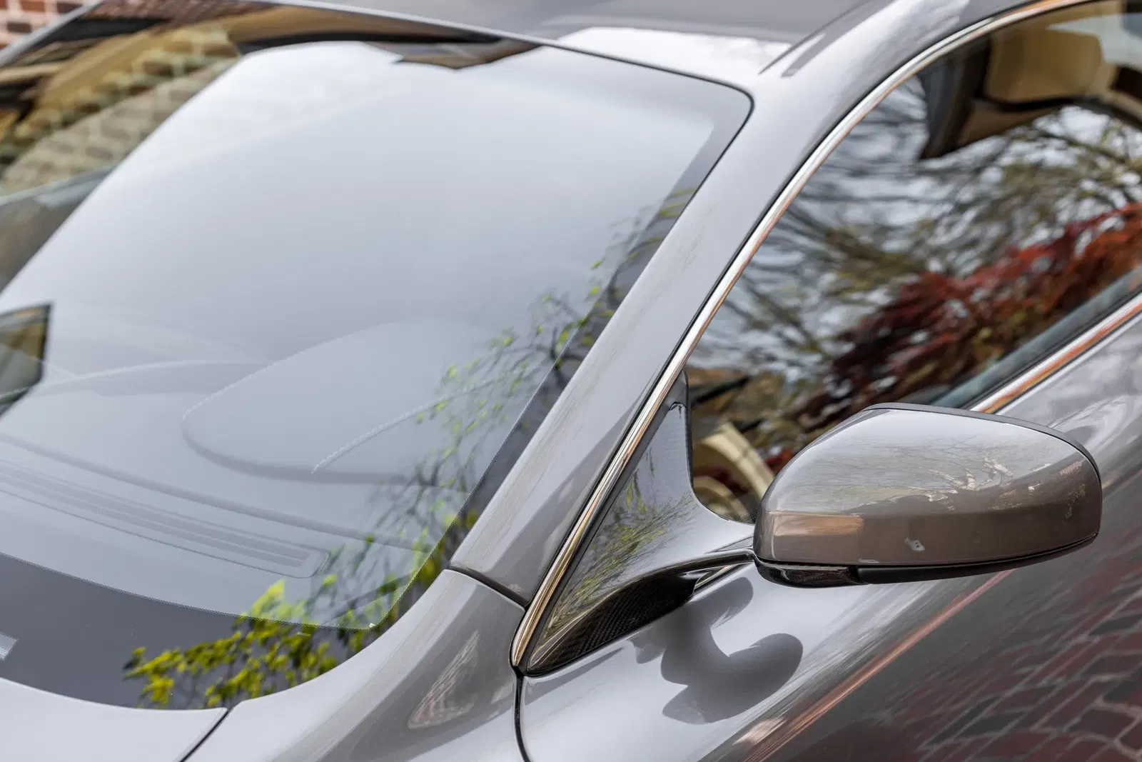 8k-Mile 2009 Aston Martin DBS 6-Speed