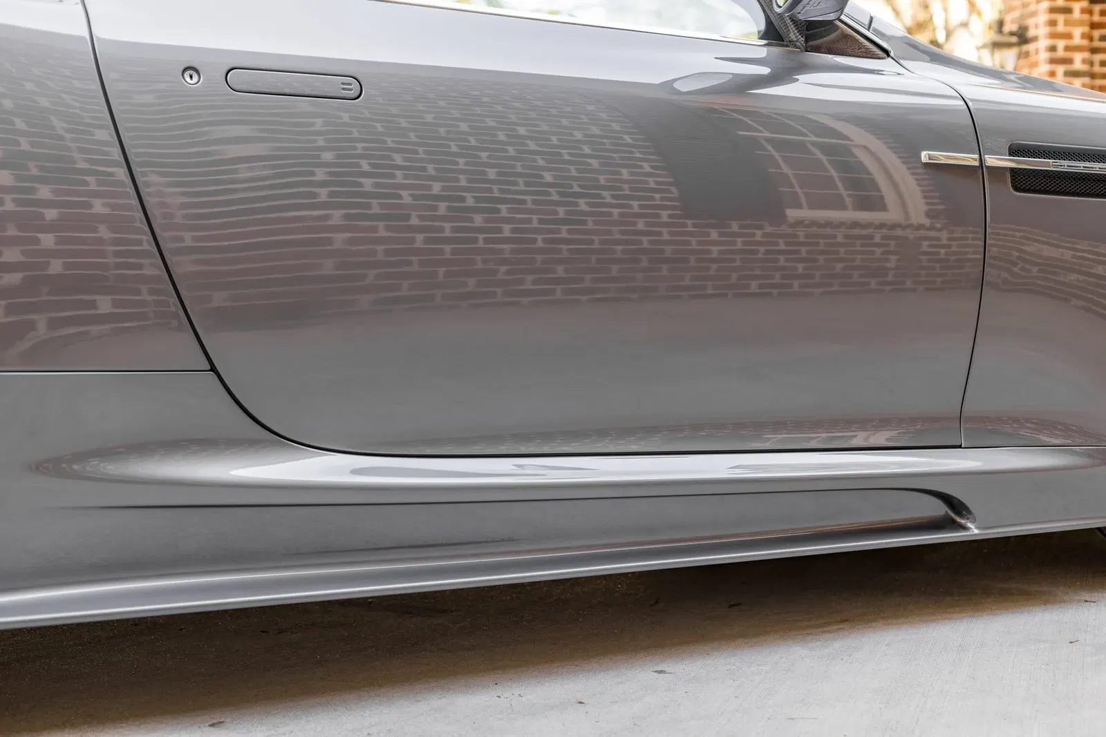 8k-Mile 2009 Aston Martin DBS 6-Speed