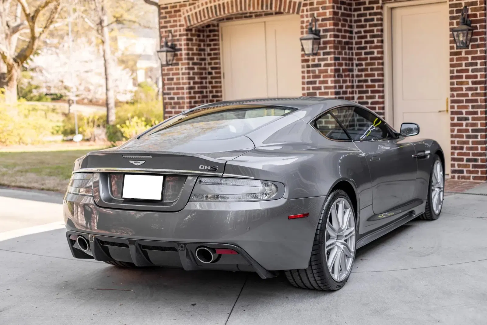 8k-Mile 2009 Aston Martin DBS 6-Speed