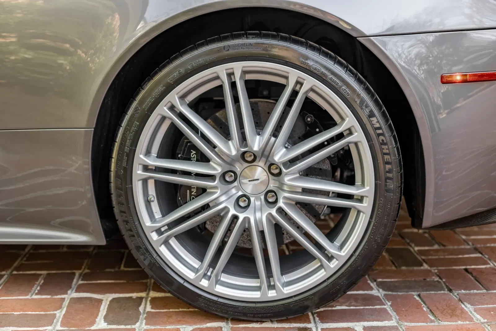 8k-Mile 2009 Aston Martin DBS 6-Speed