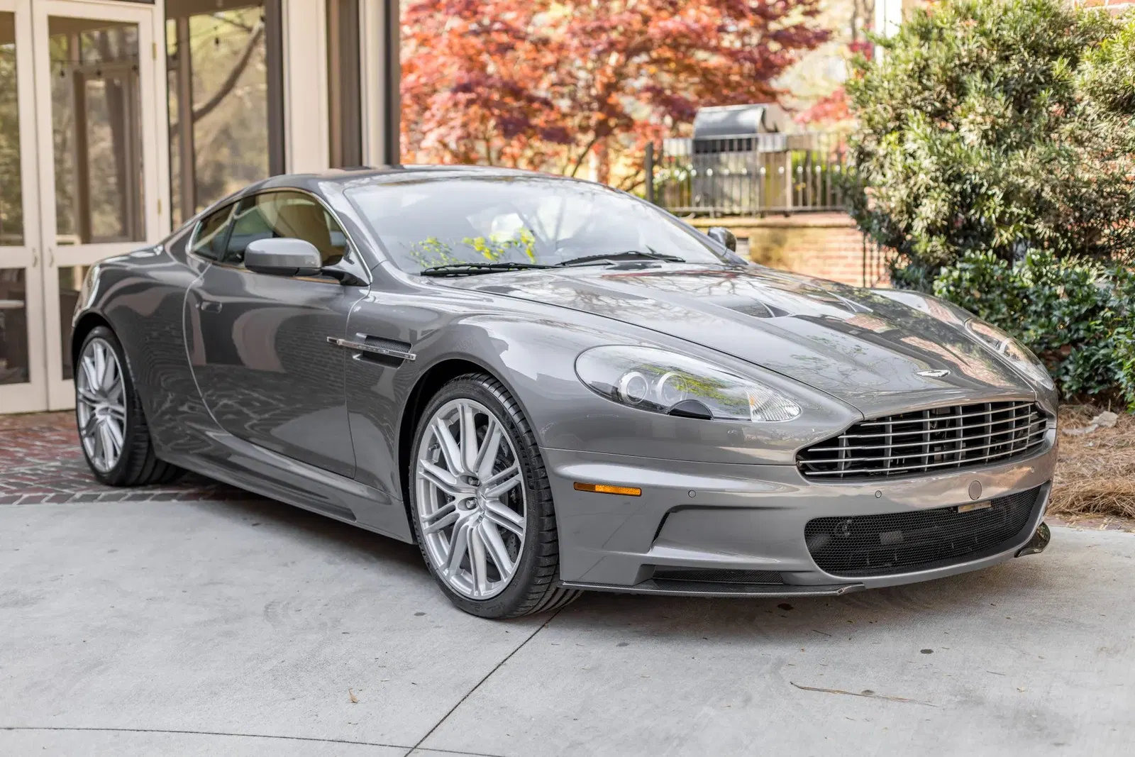 8k-Mile 2009 Aston Martin DBS 6-Speed