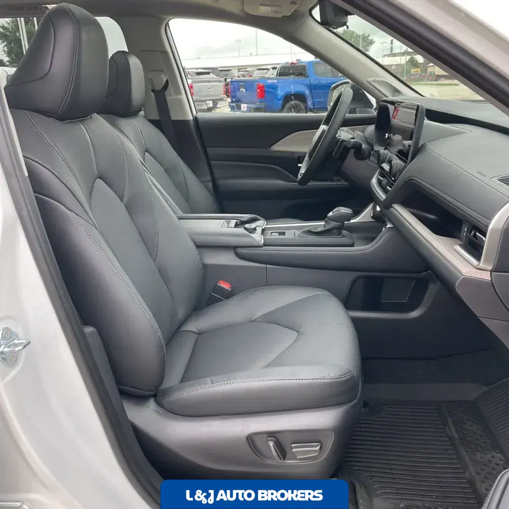 2025 Toyota Grand Highlander Platinum
