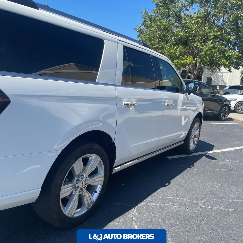 2024 Ford Expedition MAX Platinum