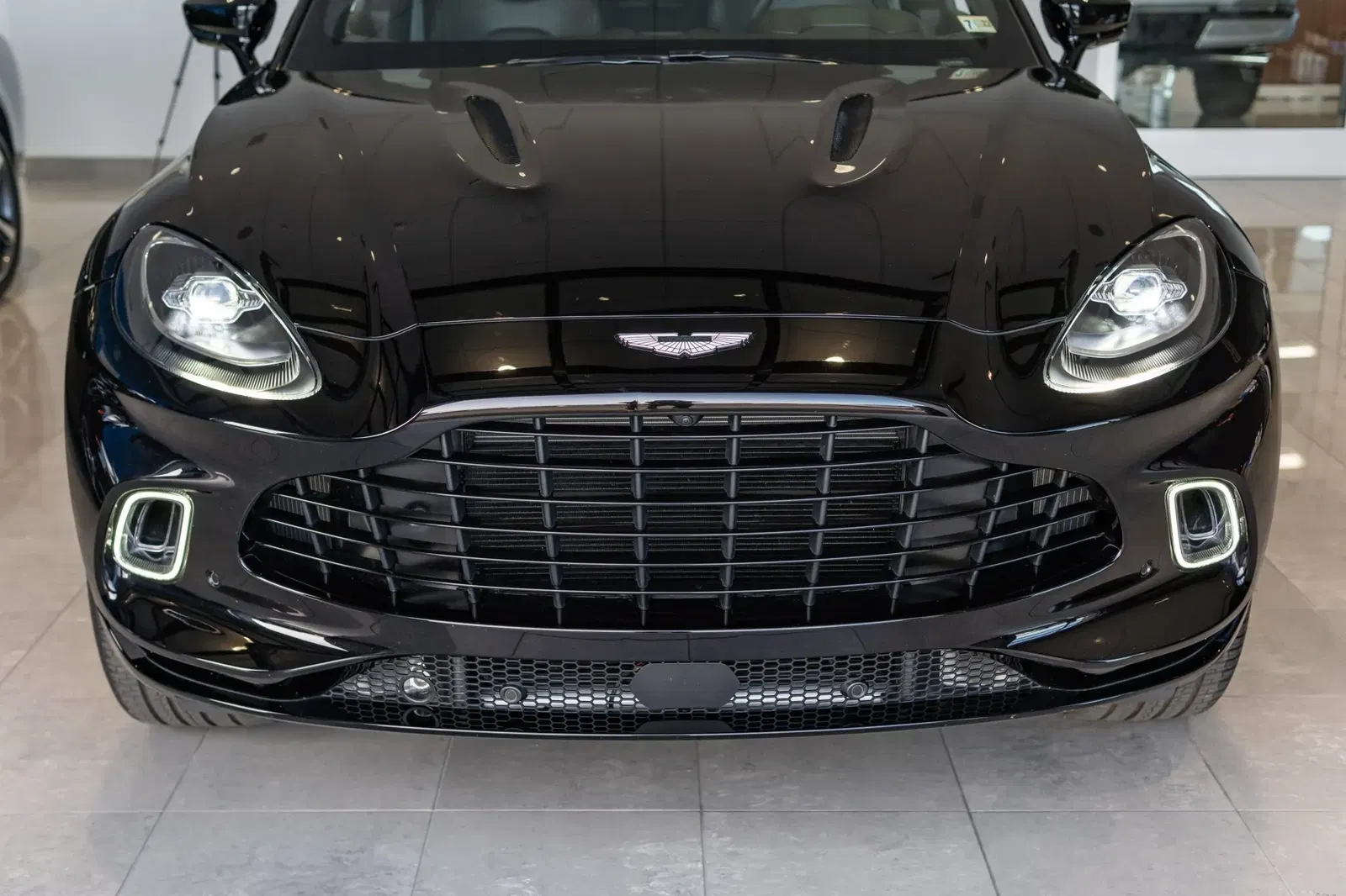 2021 Aston Martin DBX
