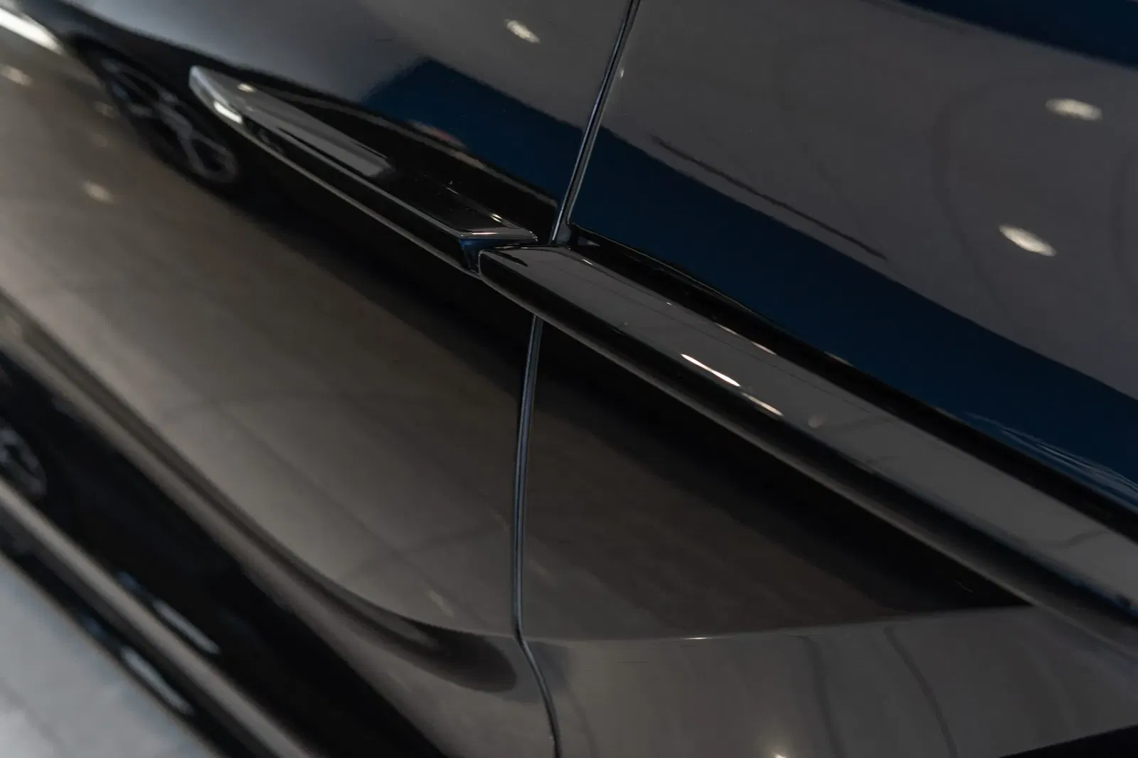 2021 Aston Martin DBX