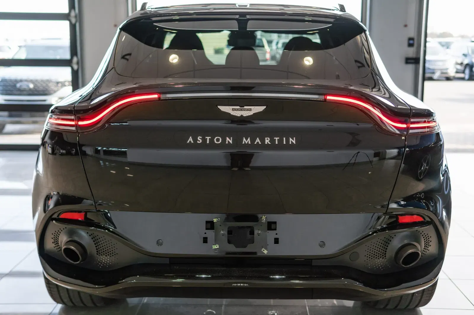 2021 Aston Martin DBX