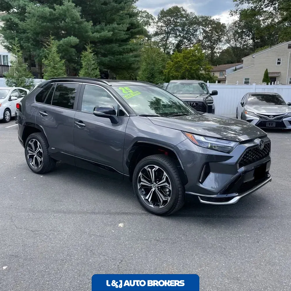 2025 Toyota RAV4 Plug-in Hybrid XSE