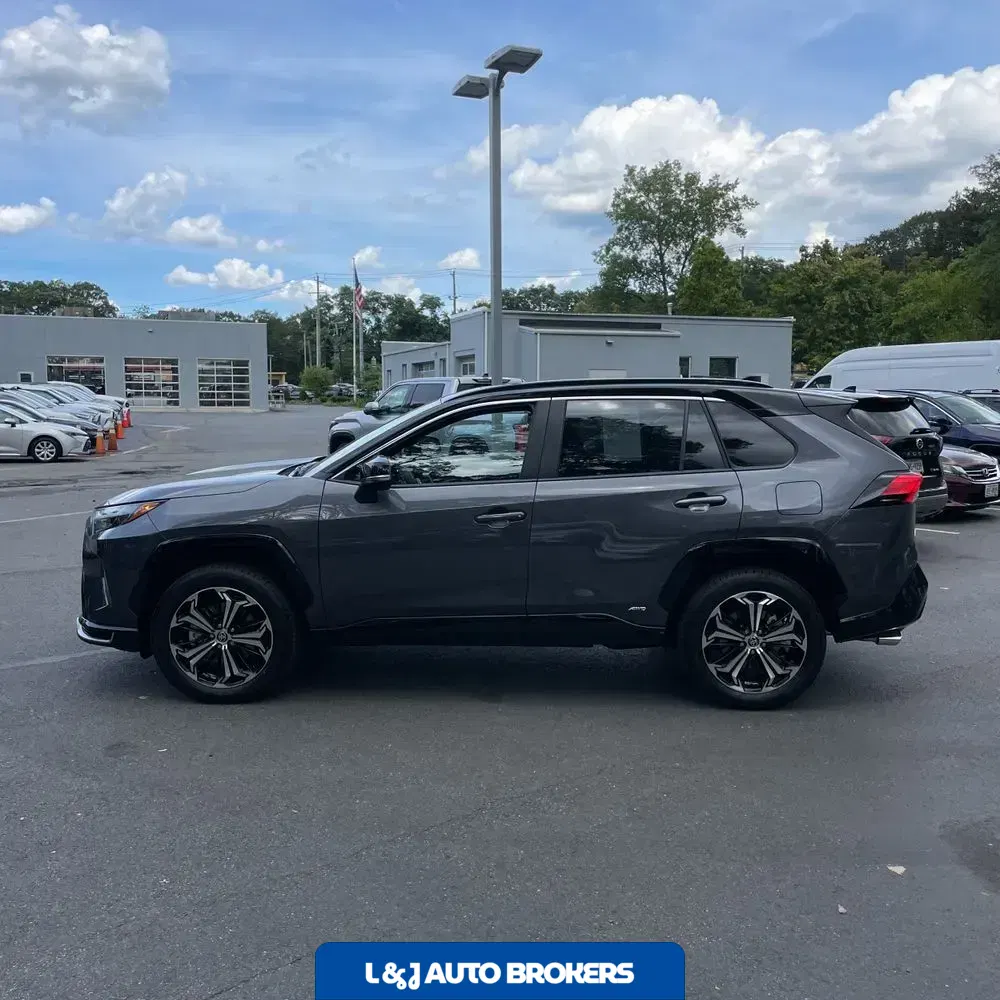 2025 Toyota RAV4 Plug-in Hybrid XSE