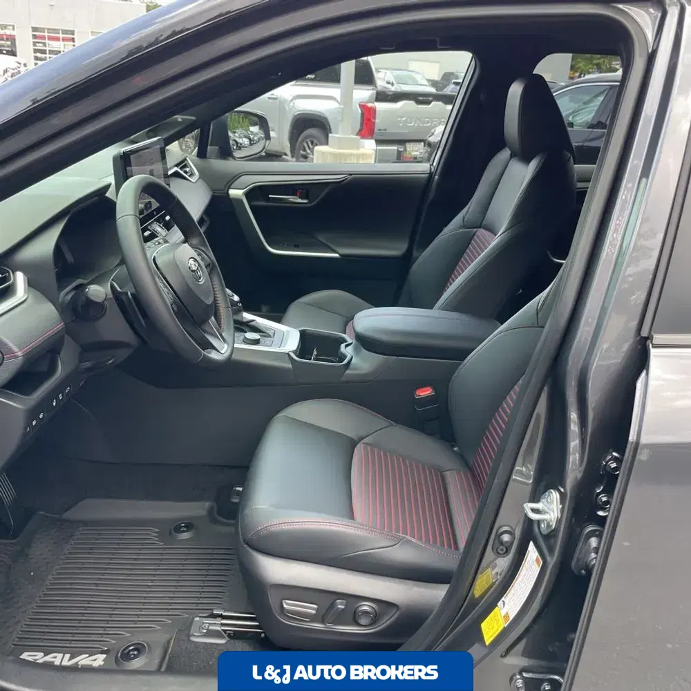 2025 Toyota RAV4 Plug-in Hybrid XSE