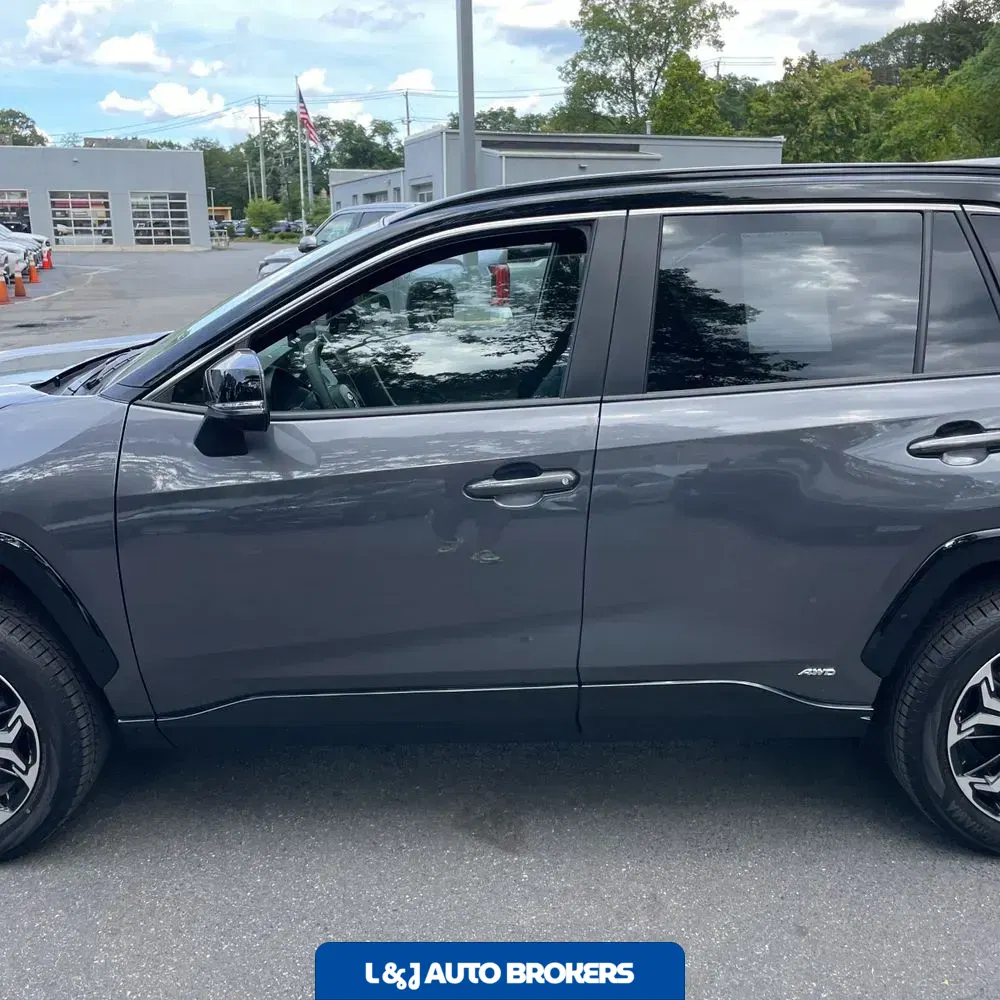 2025 Toyota RAV4 Plug-in Hybrid XSE