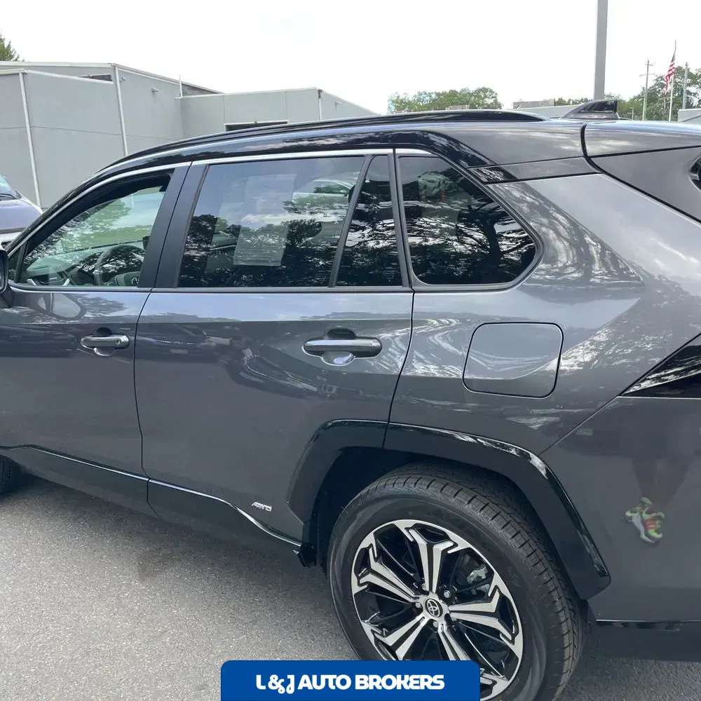 2025 Toyota RAV4 Plug-in Hybrid XSE