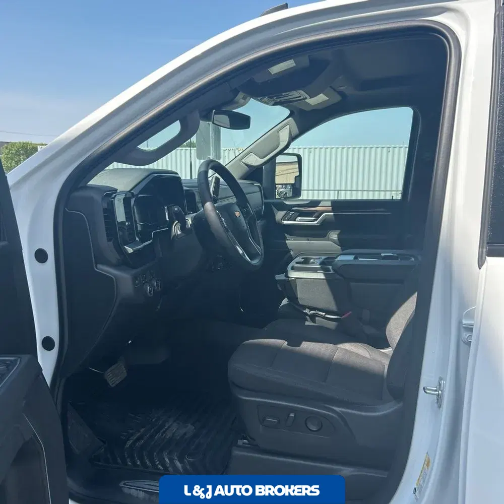 2025 Chevrolet Silverado 2500HD LT