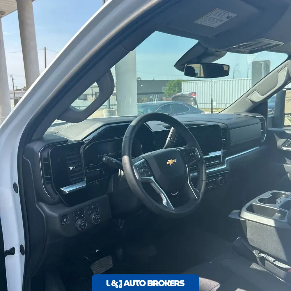 2025 Chevrolet Silverado 2500HD LT