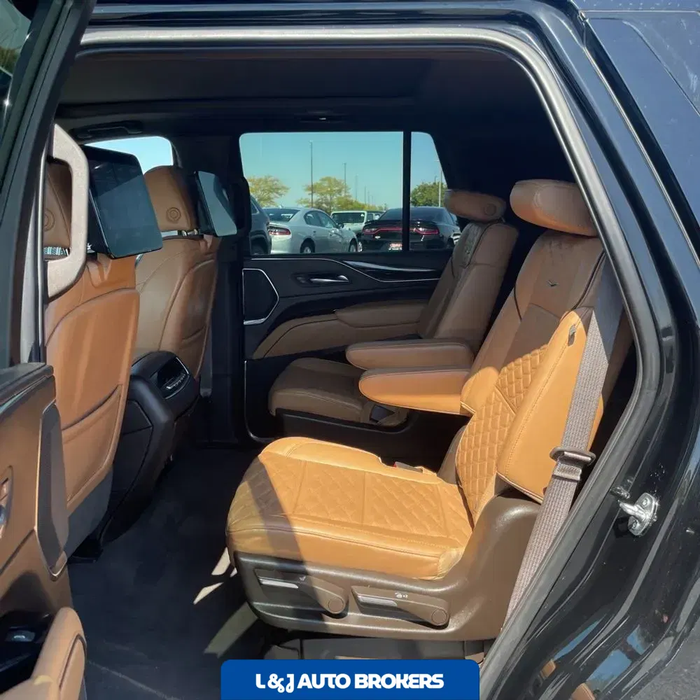 2021 Cadillac Escalade Sport