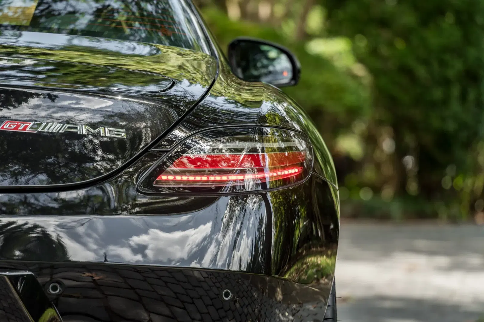 3,400-Mile 2013 Mercedes-Benz SLS AMG GT Coupe