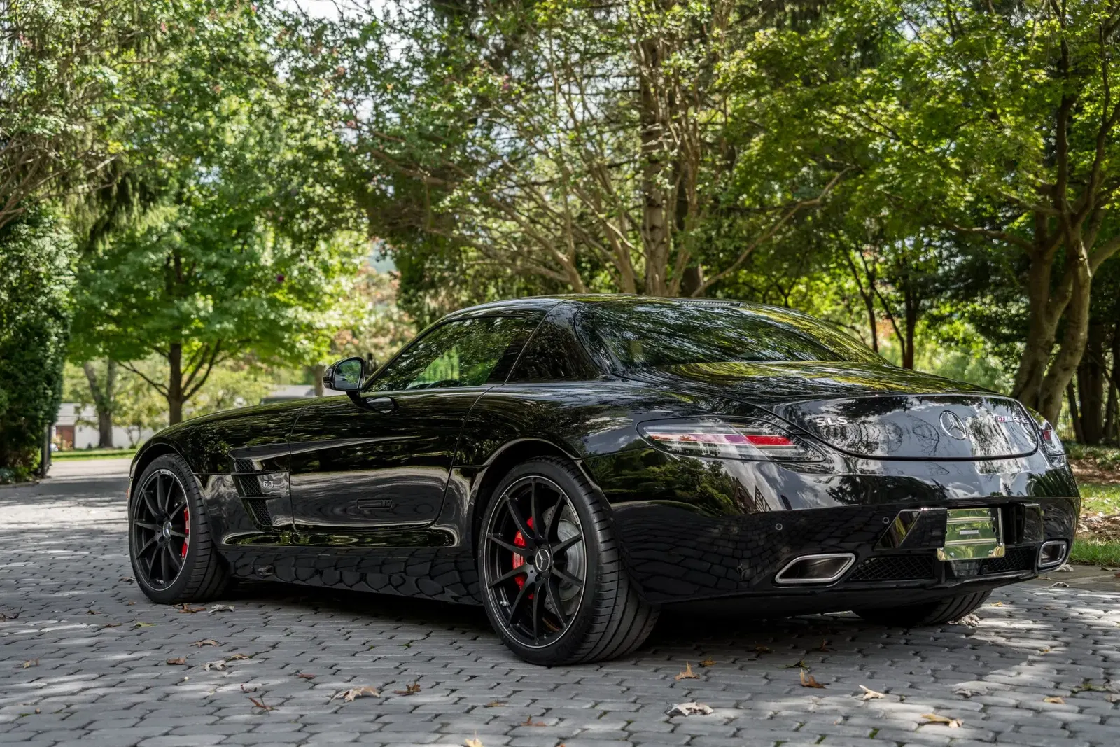 3,400-Mile 2013 Mercedes-Benz SLS AMG GT Coupe