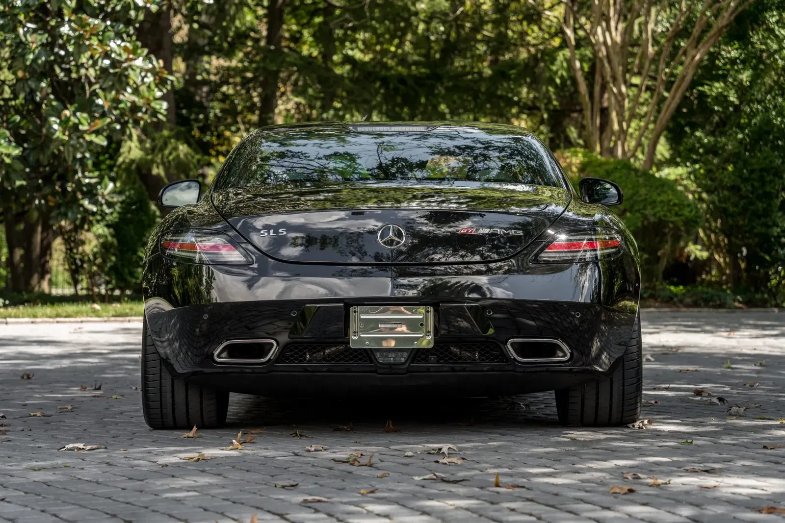 3,400-Mile 2013 Mercedes-Benz SLS AMG GT Coupe