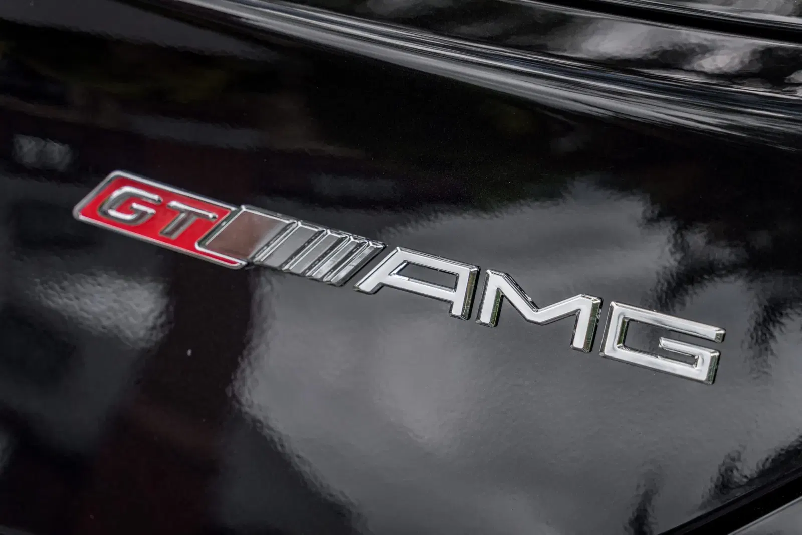 3,400-Mile 2013 Mercedes-Benz SLS AMG GT Coupe