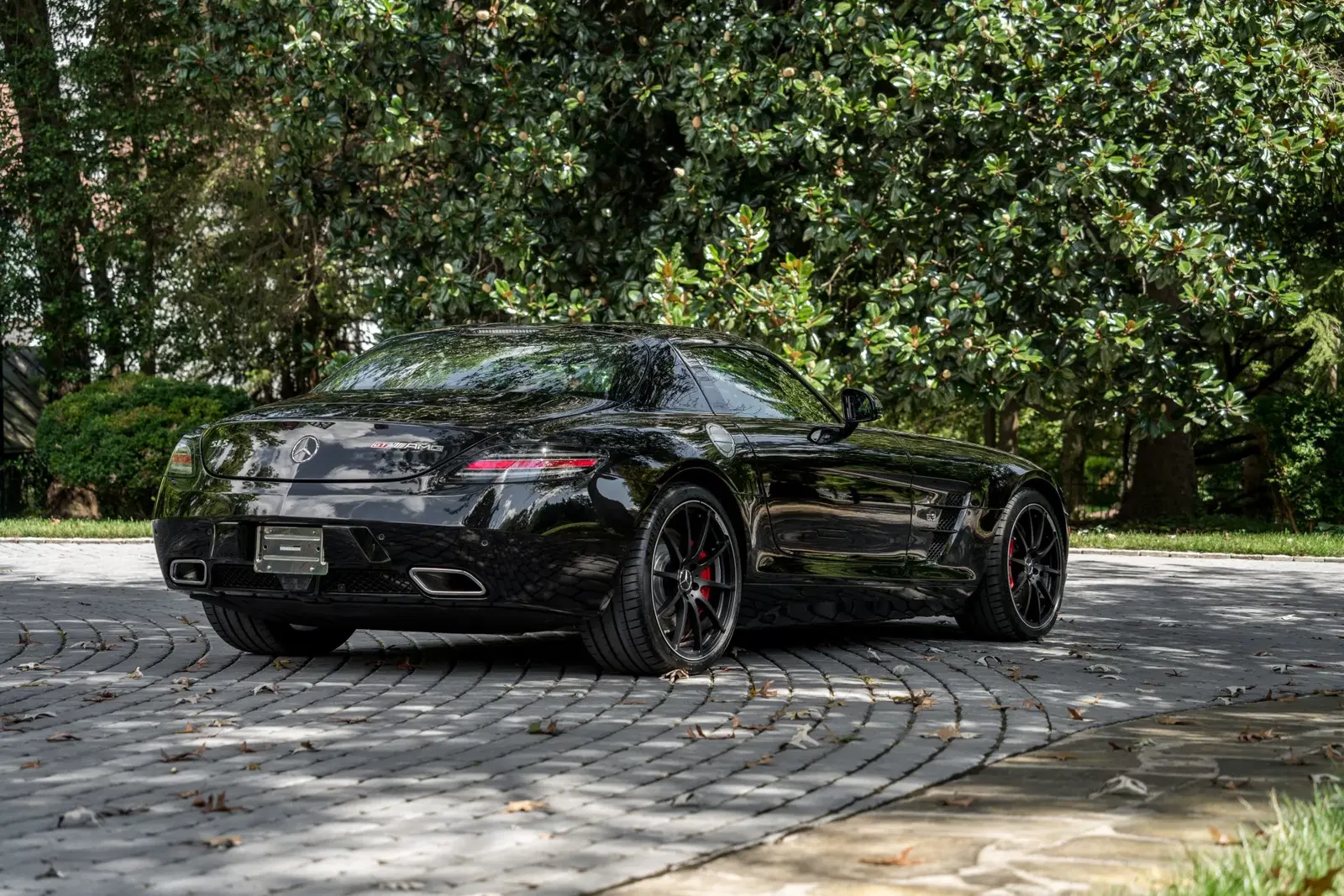3,400-Mile 2013 Mercedes-Benz SLS AMG GT Coupe
