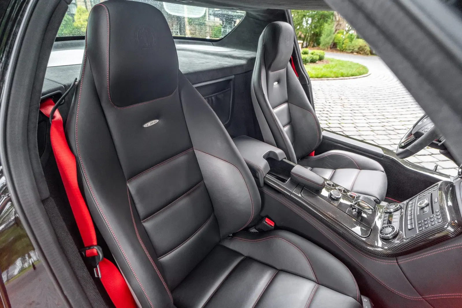 3,400-Mile 2013 Mercedes-Benz SLS AMG GT Coupe