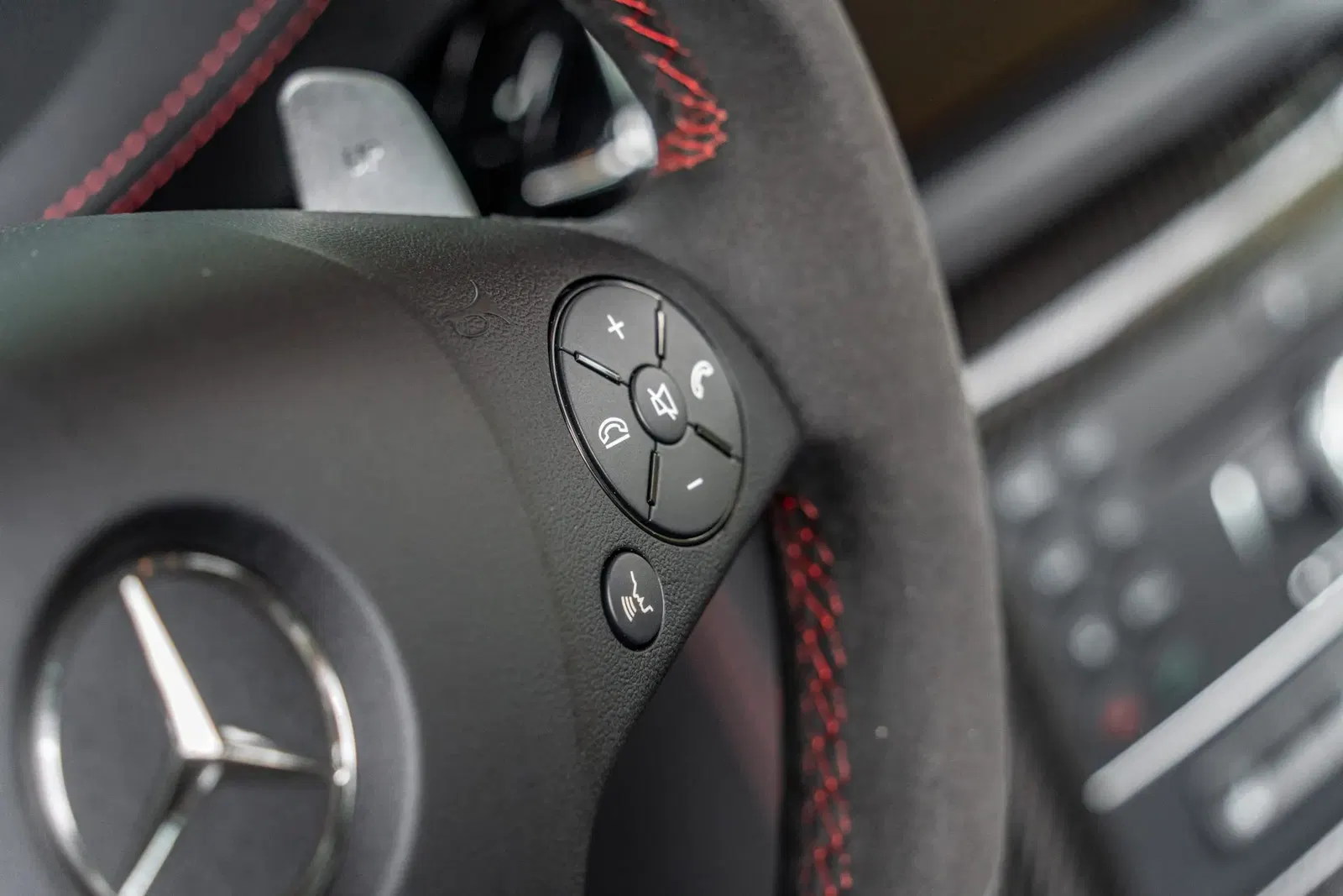 3,400-Mile 2013 Mercedes-Benz SLS AMG GT Coupe