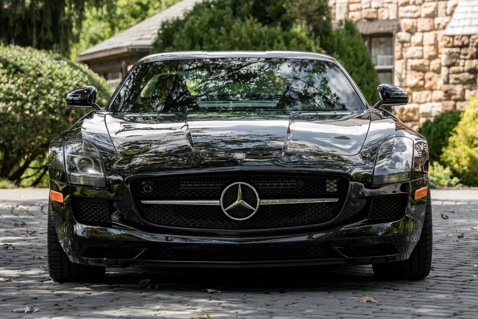 3,400-Mile 2013 Mercedes-Benz SLS AMG GT Coupe
